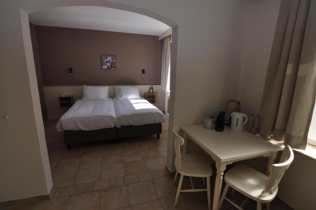 Couette-café Et Table D'hotes Vie La Vie